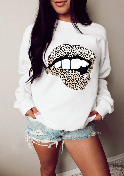 Round Neck Eyelashes Lip Printings Long Sleeve Loose Sweatshirt - InsPrint